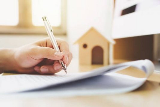 finanzierung-vertrag-termin-gespraech-unterlagen-12